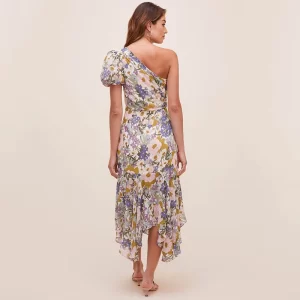 Hfee1efd978264a73b758ebf2fec36430T